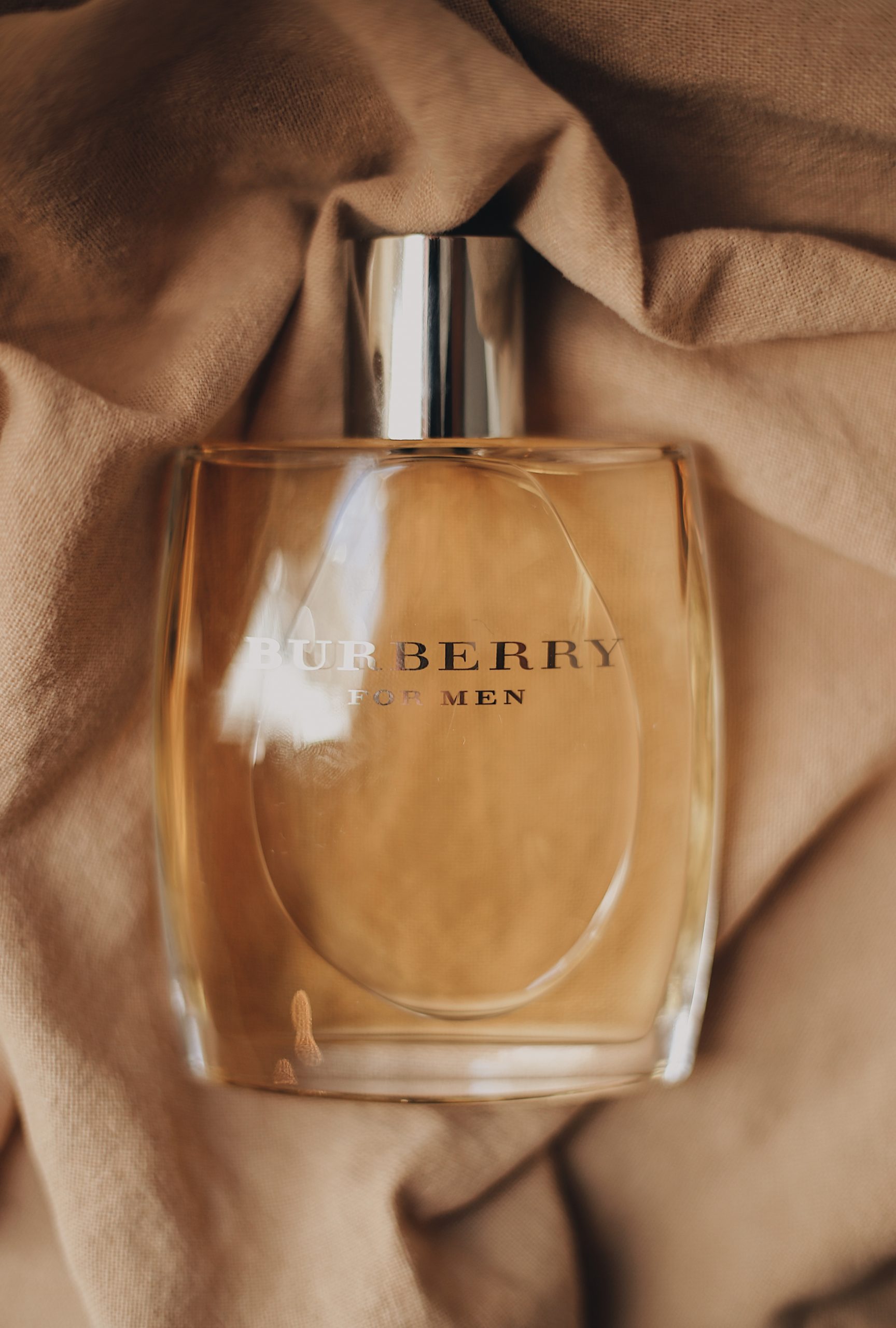 Perfumy męskie Burberry - wyjątkowe zapachy dla nowoczesnego mężczyzny.